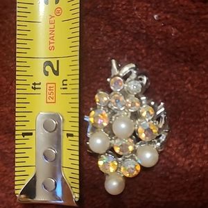 Pearl and Rhinestone pin